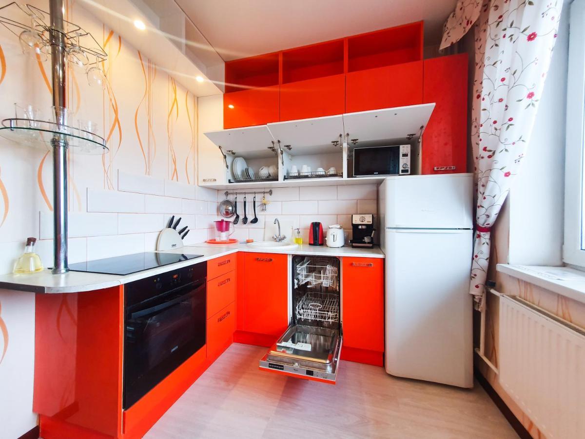 Aelita Apartment С Массажным Креслом เซนต์ปีเตอร์สเบิร์ก ภายนอก รูปภาพ